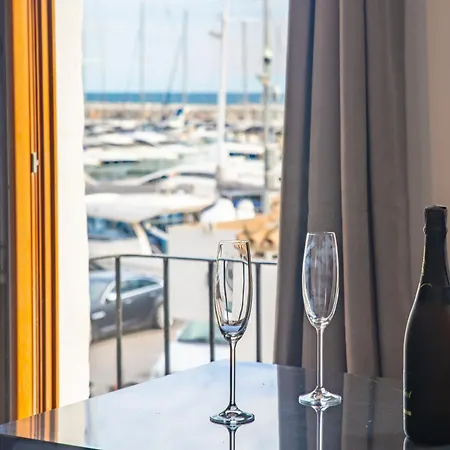 Ct 302 - Faro's Puerto Banus Boutique * Marbella