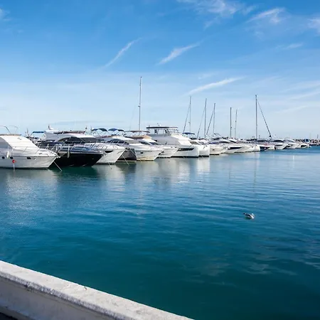 Ct 302 - Faro's Puerto Banus Boutique
