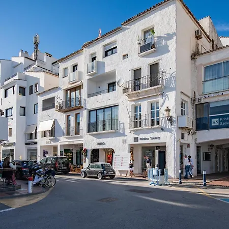 Ct 302 - Faro's Puerto Banus Boutique Apartment